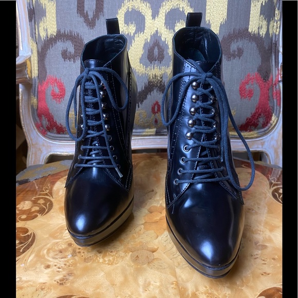 Burberry Whitman Lace Up Ankle Boots - Picture 2 of 16